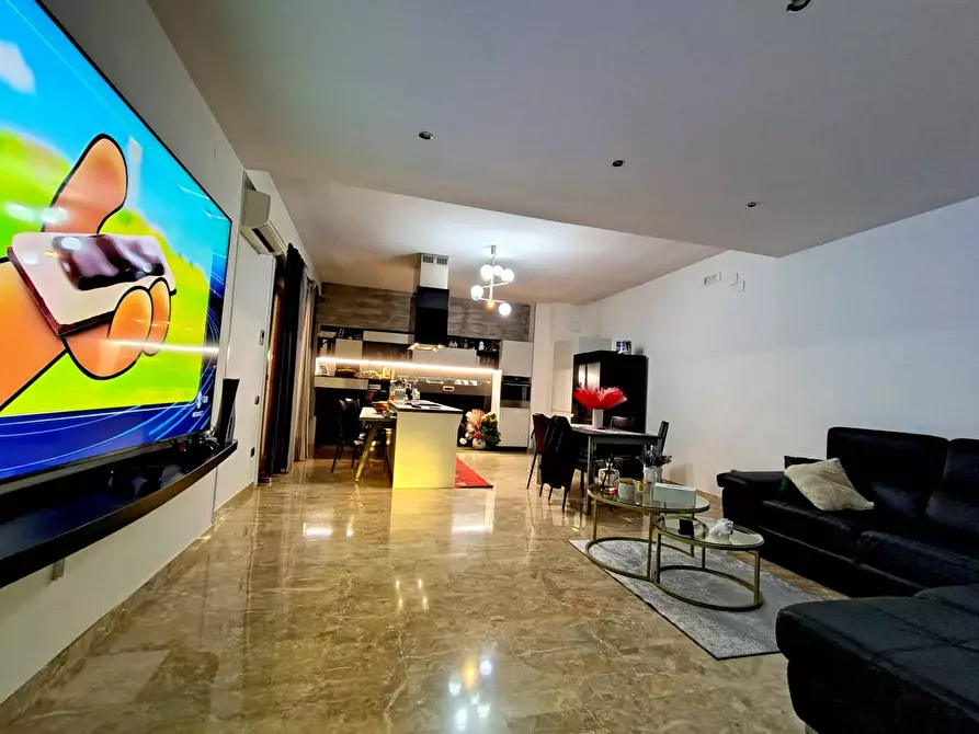 Immagine 1 di Appartamento in vendita  a Brusciano