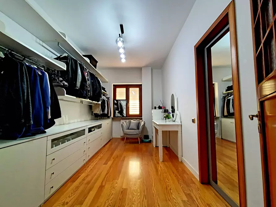 Immagine 5 di Appartamento in vendita  a Brusciano