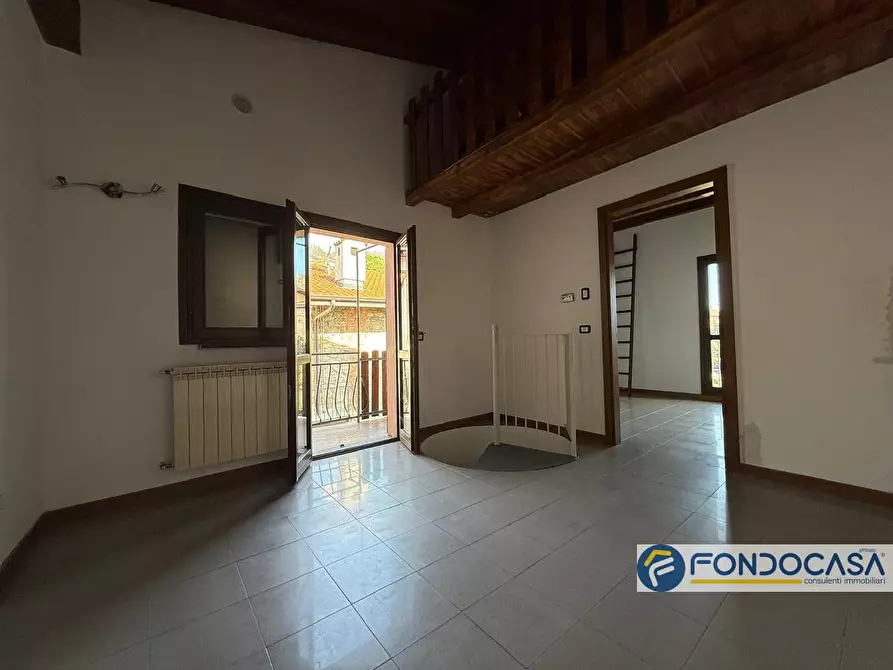 Immagine 9 di Appartamento in vendita  a Castelli Calepio