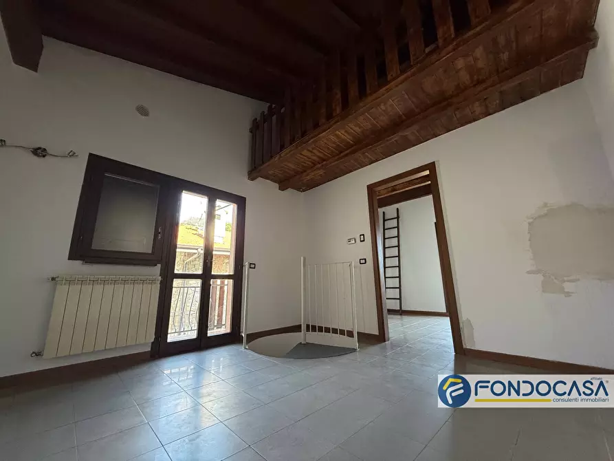 Immagine 13 di Appartamento in vendita  a Castelli Calepio