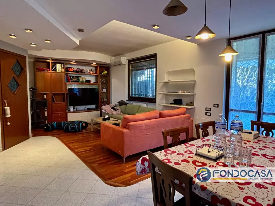 Immagine 5 di Casa semindipendente in vendita  a Castelli Calepio