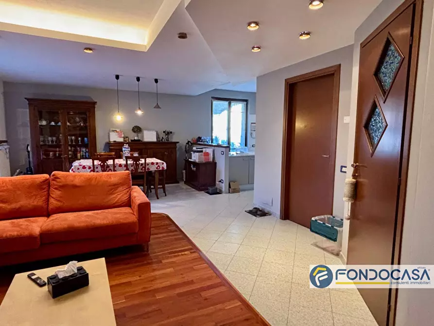 Immagine 7 di Casa semindipendente in vendita  a Castelli Calepio