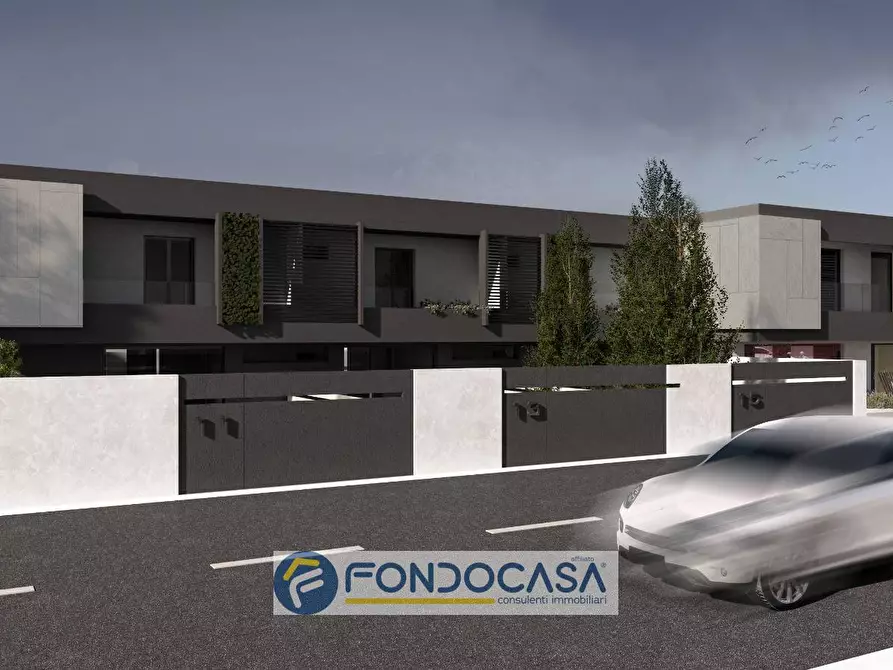 Immagine 10 di Appartamento in vendita  in Via G.Sagliano 16 a Cancello Ed Arnone