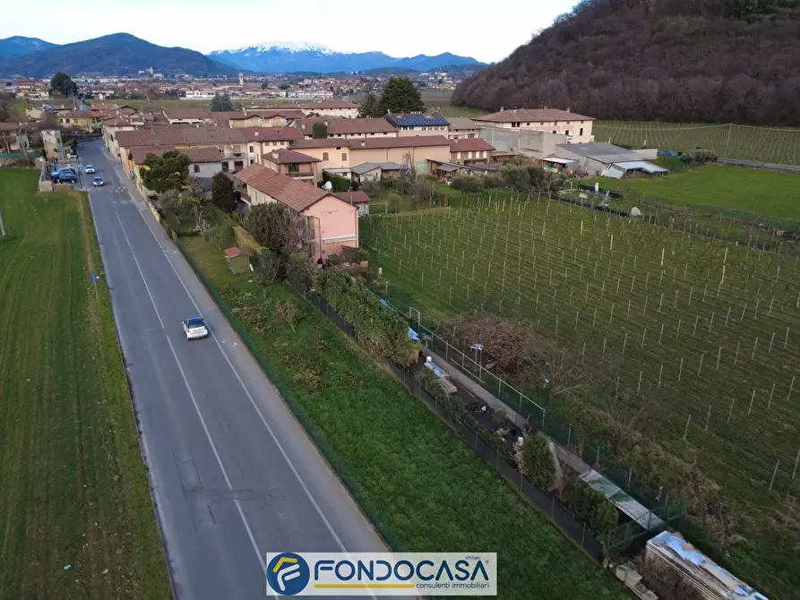 Immagine 2 di Casa indipendente in vendita  a Erbusco