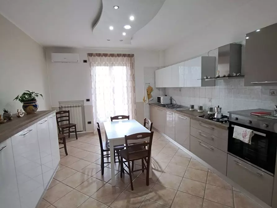 Immagine 3 di Appartamento in vendita  6 a Camposano