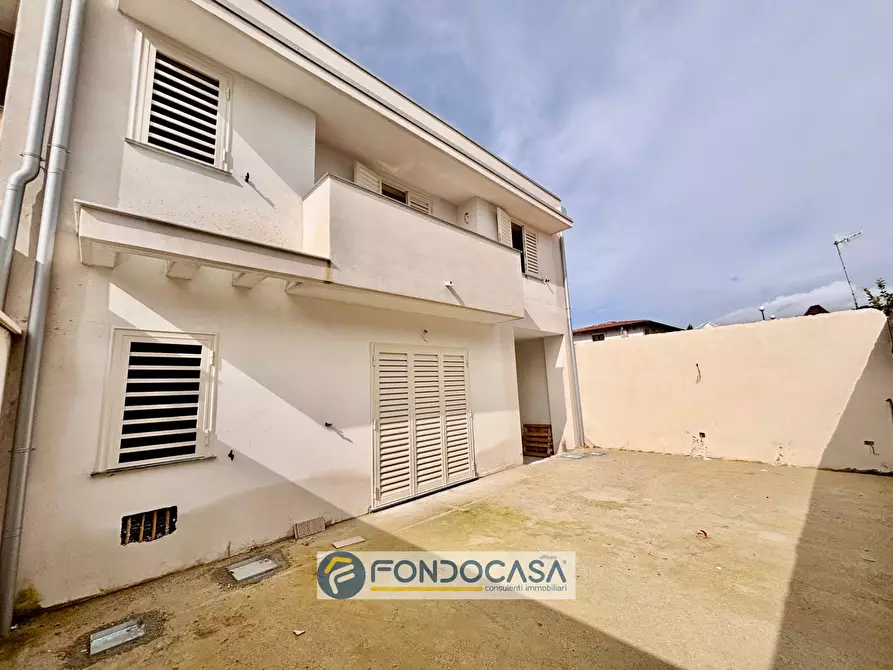 Immagine 7 di Villa in vendita  in via madre Teresa di calcutta S.n.c a Cancello Ed Arnone