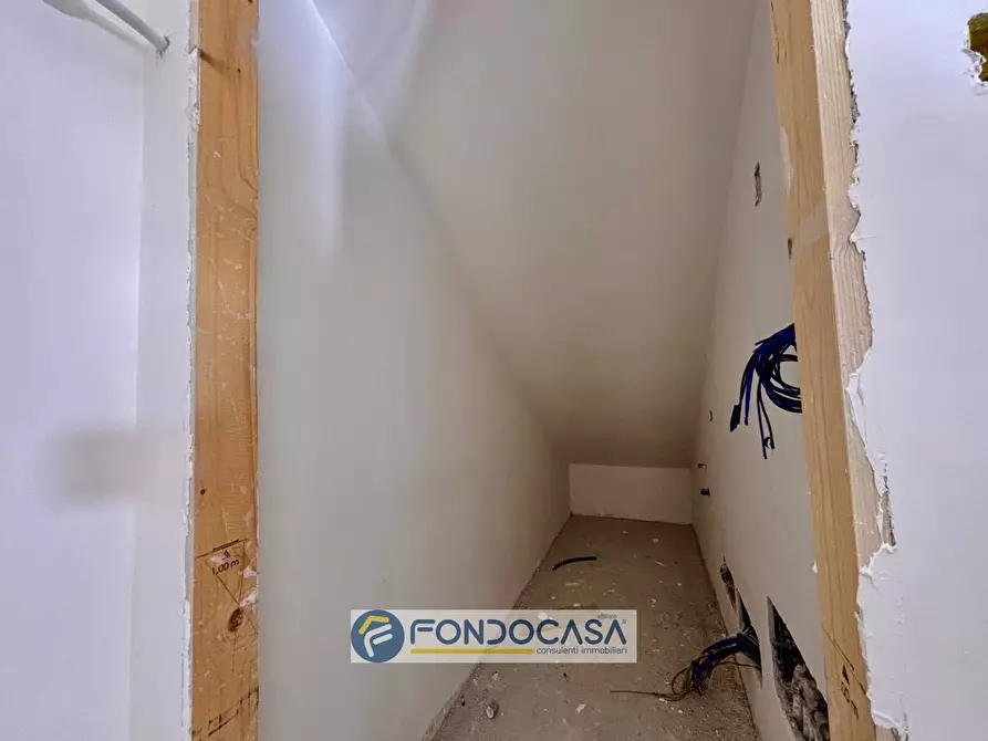 Immagine 15 di Villa in vendita  in via madre Teresa di calcutta S.n.c a Cancello Ed Arnone