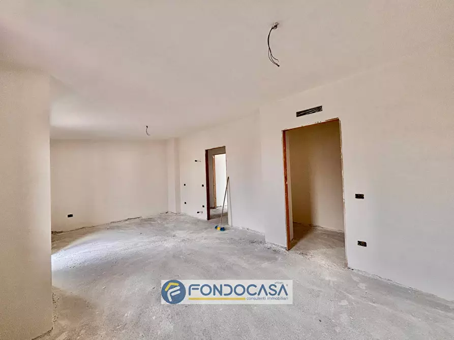 Immagine 22 di Villa in vendita  in via madre Teresa di calcutta S.n.c a Cancello Ed Arnone