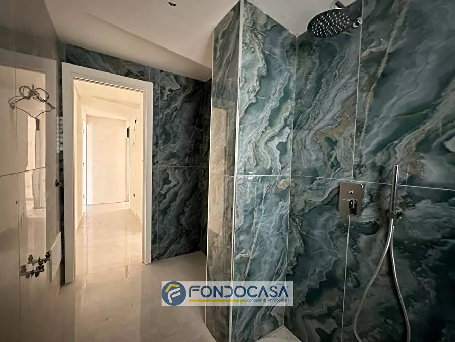 Immagine 15 di Attico in vendita  in via alessandro volta a Sant'arpino