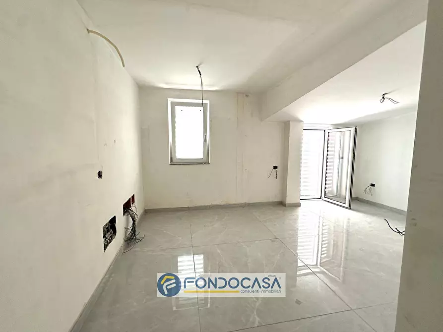 Immagine 11 di Attico in vendita  in via alessandro volta a Sant'arpino