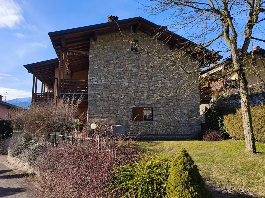 Immagine 2 di Appartamento in vendita  in via monte Falecchio 15 a Ardesio