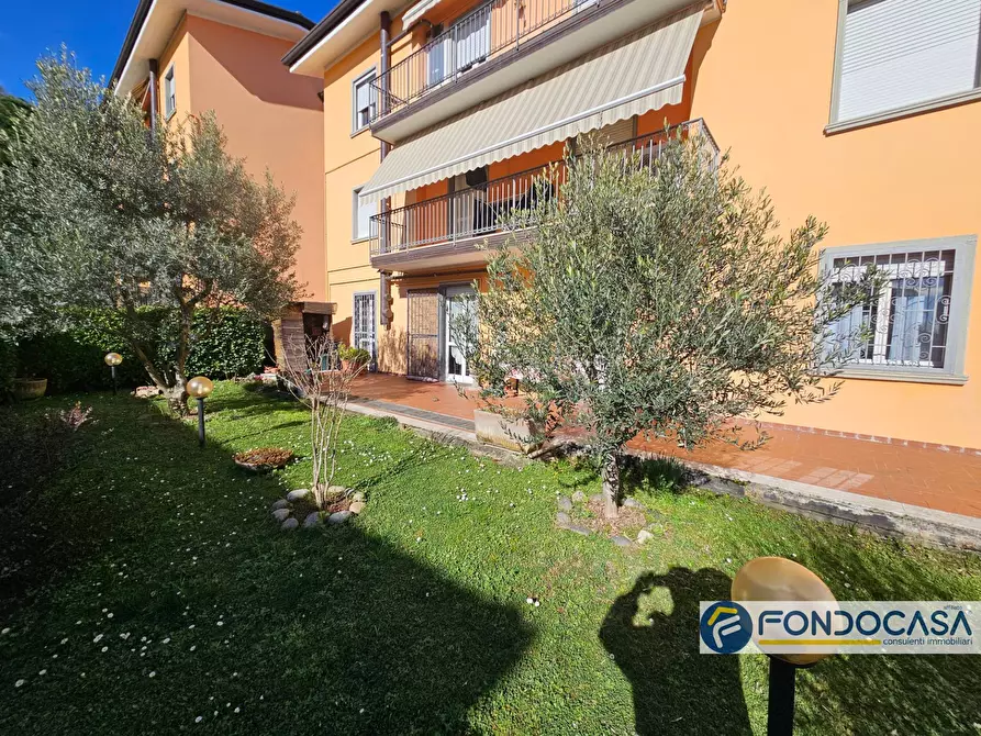 Immagine 2 di Appartamento in vendita  in Via Bellini 24 a Castelli Calepio