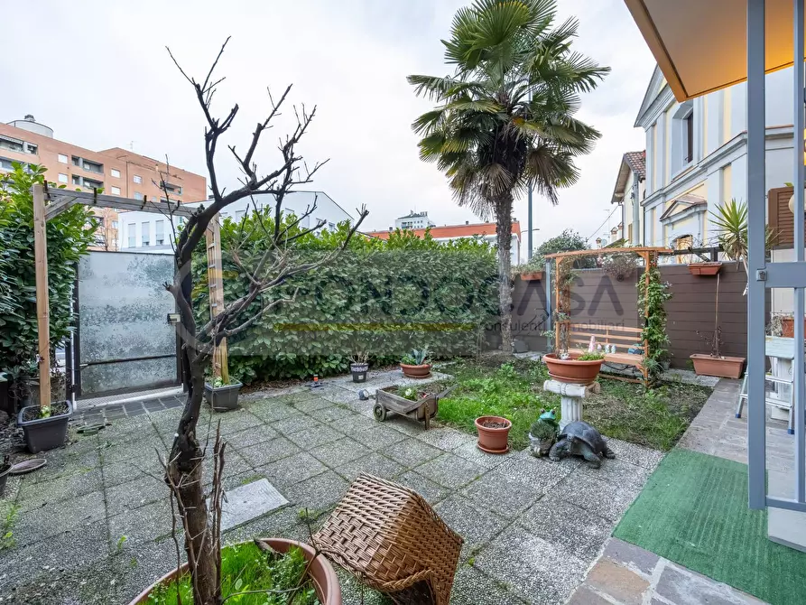 Immagine 3 di Appartamento in vendita  in Via San Mamete 66 a Milano