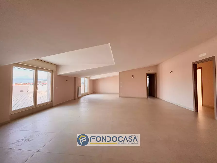 Immagine 35 di Appartamento in vendita  in Corso Michelangelo 74 a Sant'antimo