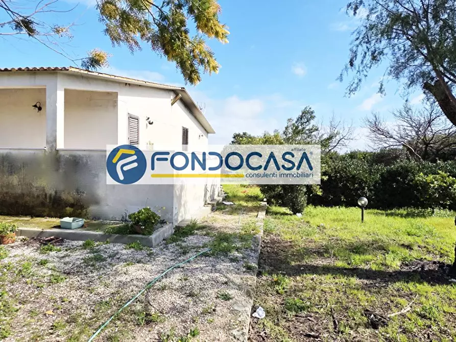 Immagine 8 di Villa in vendita  in strada per caputi 66 a Brindisi