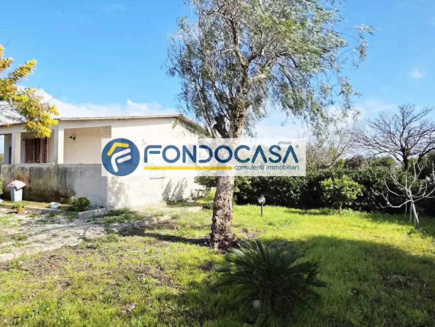 Immagine 6 di Villa in vendita  in strada per caputi 66 a Brindisi