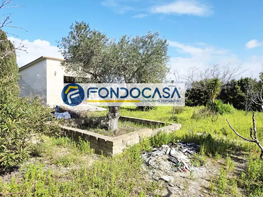 Immagine 14 di Villa in vendita  in strada per caputi 66 a Brindisi