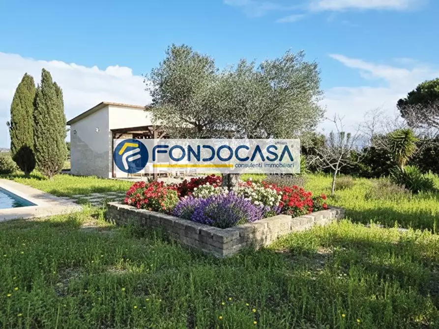 Immagine 29 di Villa in vendita  in strada per caputi 66 a Brindisi