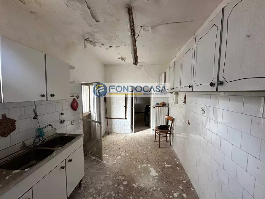 Immagine 11 di Casa indipendente in vendita  in Via Vincenzo bellini 7 a Acquarica Del Capo
