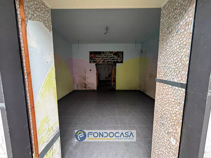 Immagine 2 di Attività commerciale in affitto  in corso Michelangelo 196 a Sant'antimo