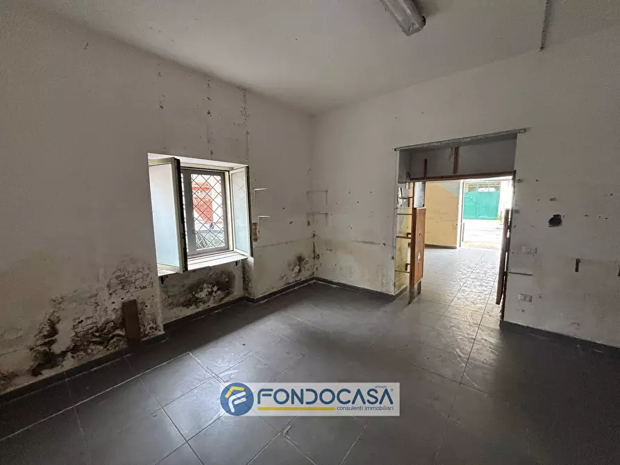 Immagine 9 di Attività commerciale in affitto  in corso Michelangelo 196 a Sant'antimo