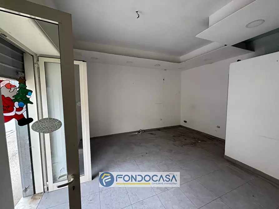 Immagine 3 di Attività commerciale in affitto  in corso michelangelo 194 a Sant'antimo