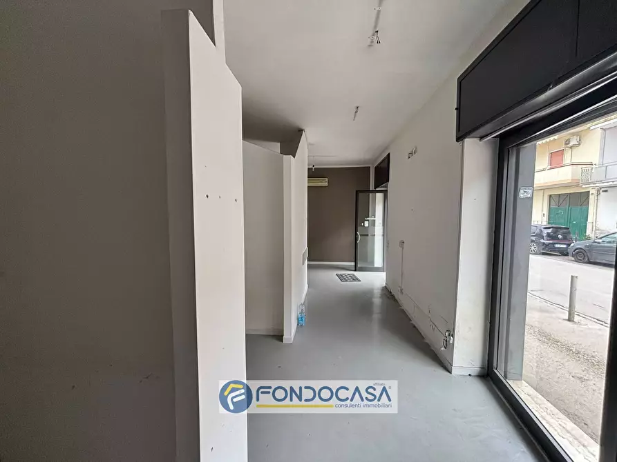 Immagine 4 di Attività commerciale in affitto  in corso michelangelo sant'antimo 192 a Sant'antimo