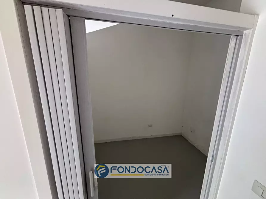 Immagine 9 di Attività commerciale in affitto  in corso michelangelo sant'antimo 192 a Sant'antimo