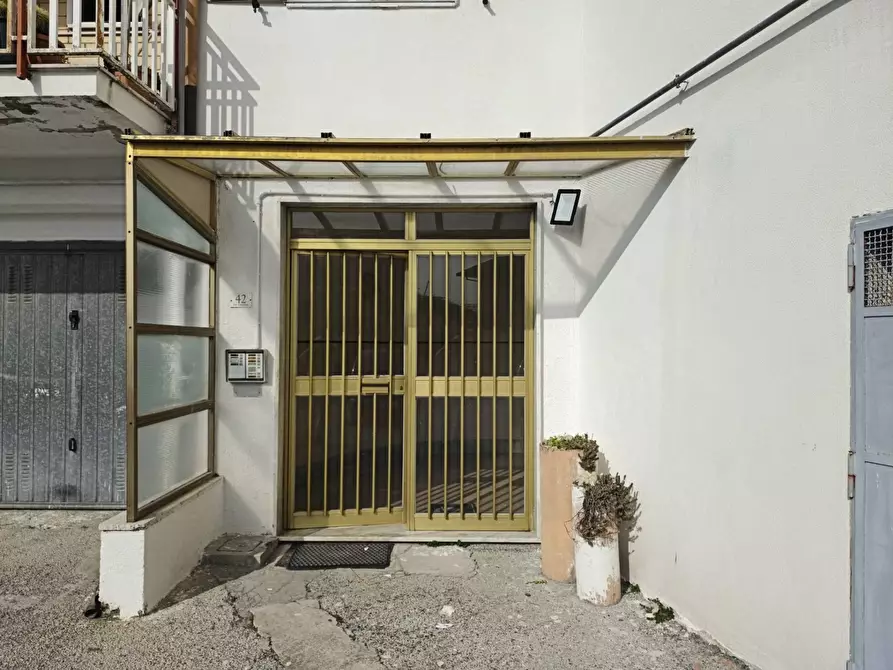 Immagine 3 di Appartamento in vendita  in Contrada Cioppolo 30 a Capriglia Irpina