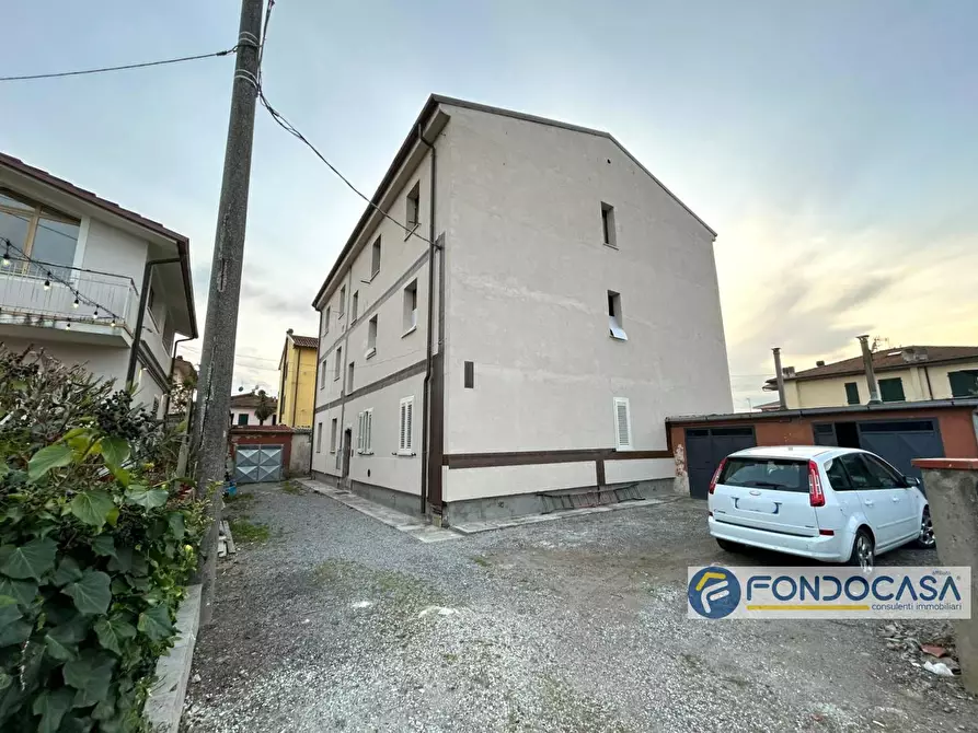 Immagine 1 di Appartamento in vendita  in Via Delle Colline a Ponsacco