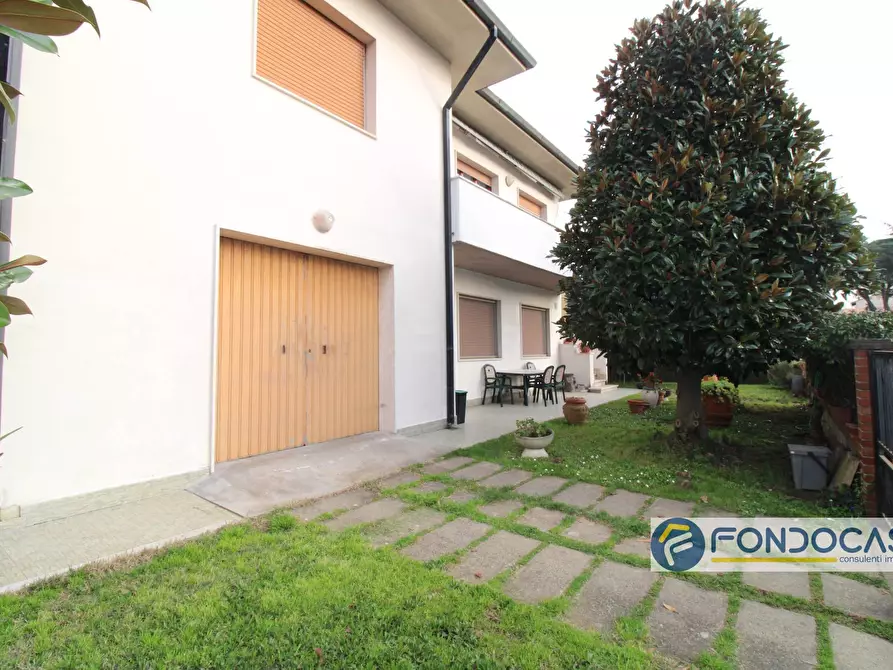 Immagine 5 di Villa in vendita  in Via Giovanni Amendola a Vicopisano