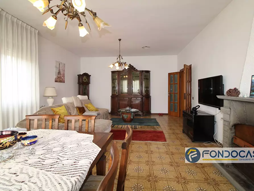 Immagine 30 di Villa in vendita  in Via Giovanni Amendola a Vicopisano