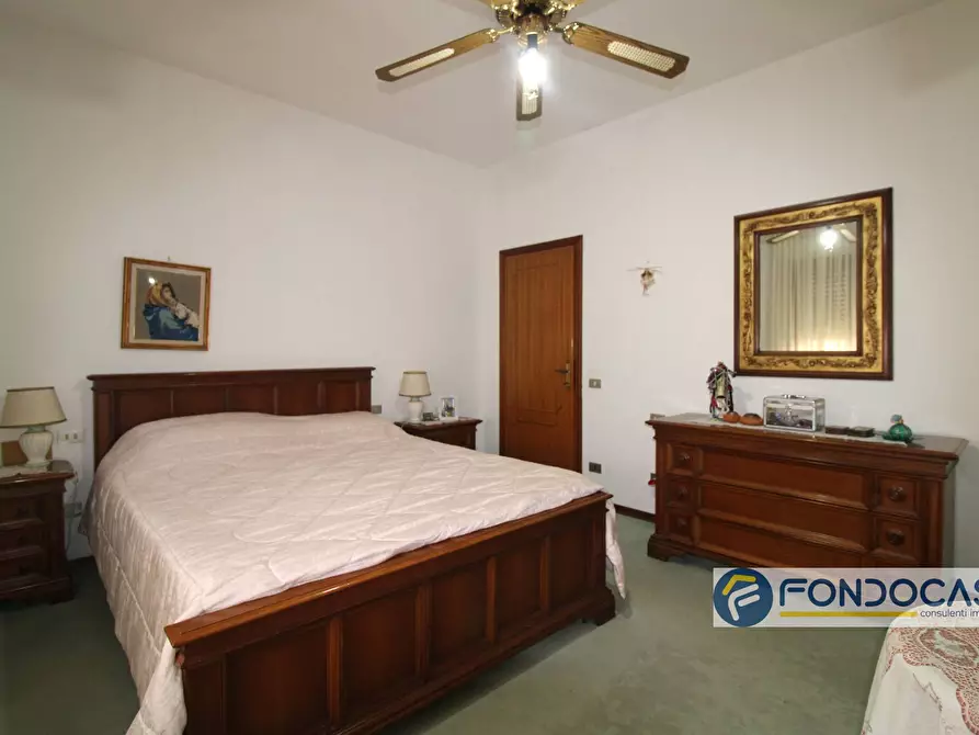 Immagine 43 di Villa in vendita  in Via Giovanni Amendola a Vicopisano