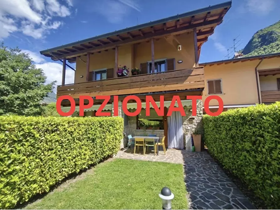 Immagine 1 di Villetta a schiera in vendita  in Via Madre Teresa di Calcutta 451 a Ardesio