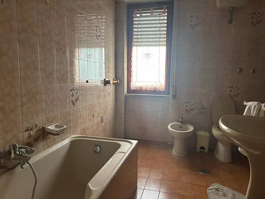 Immagine 14 di Appartamento in vendita  in via alberto malet 72 a Pagani