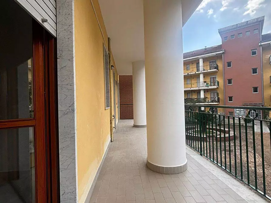 Immagine 1 di Appartamento in affitto  in via europa a Giffoni Sei Casali