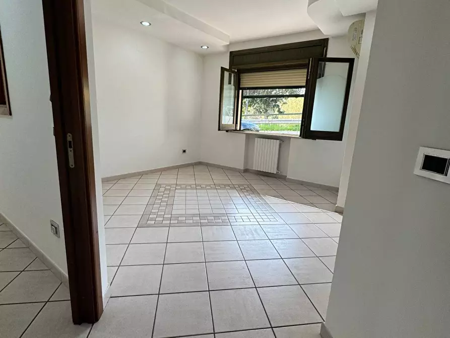 Immagine 9 di Appartamento in vendita  in via vittorio emanuele III 210 a Pontecagnano Faiano