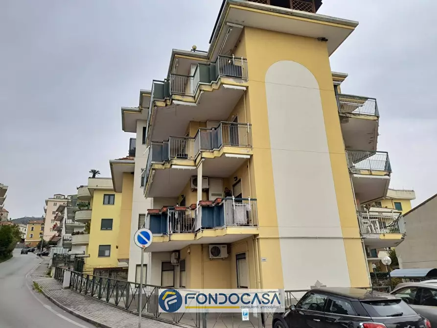 Immagine 1 di Appartamento in vendita  in via vittorio emanuele III 210 a Pontecagnano Faiano