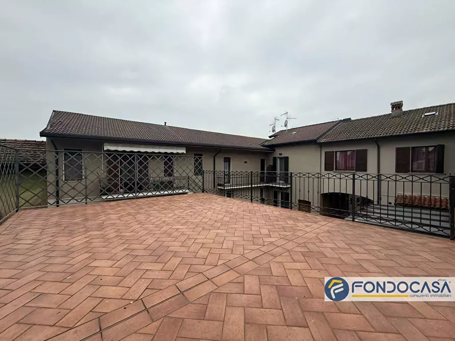 Immagine 26 di Ufficio in affitto  3 a Adro