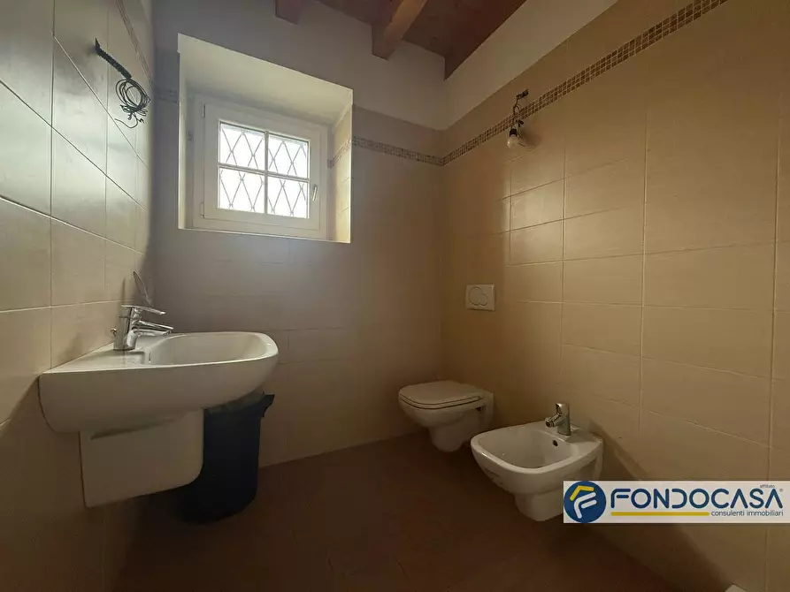 Immagine 22 di Ufficio in affitto  3 a Adro