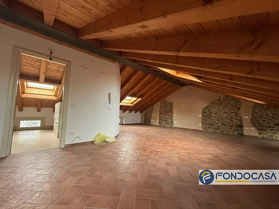 Immagine 17 di Ufficio in affitto  3 a Adro