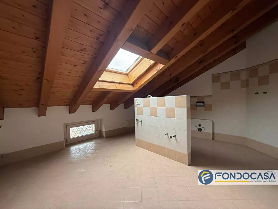 Immagine 20 di Ufficio in affitto  3 a Adro