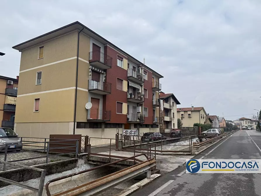 Immagine 1 di Appartamento in vendita  a Adro