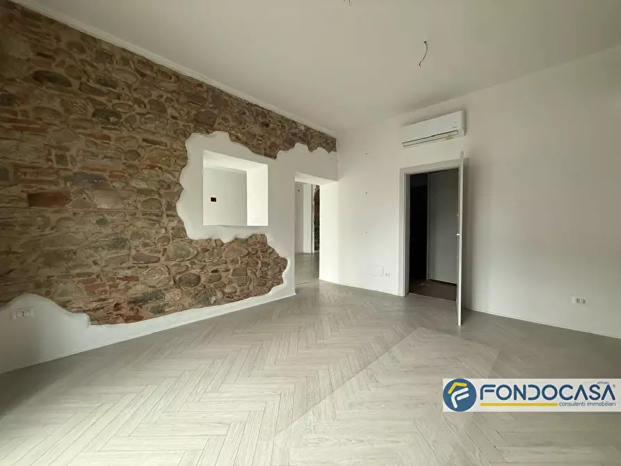 Immagine 7 di Locale commerciale in affitto  2 a Adro