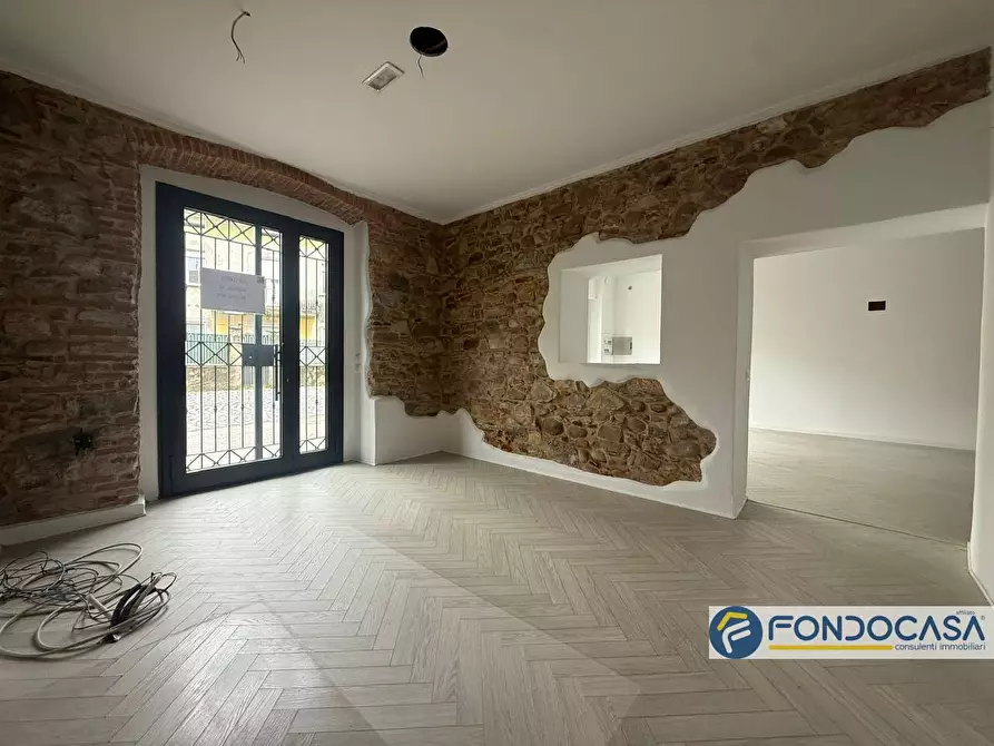 Immagine 4 di Locale commerciale in affitto  2 a Adro