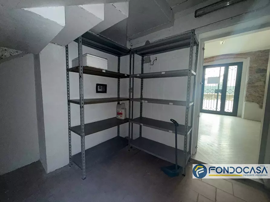 Immagine 16 di Locale commerciale in affitto  2 a Adro