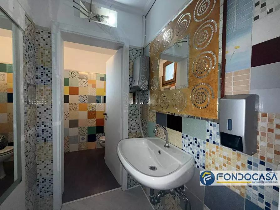 Immagine 17 di Locale commerciale in affitto  2 a Adro