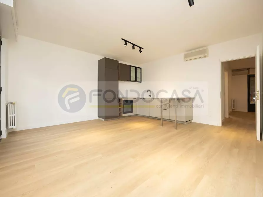 Immagine 2 di Appartamento in vendita  in Via Trasimeno 40/14 a Milano