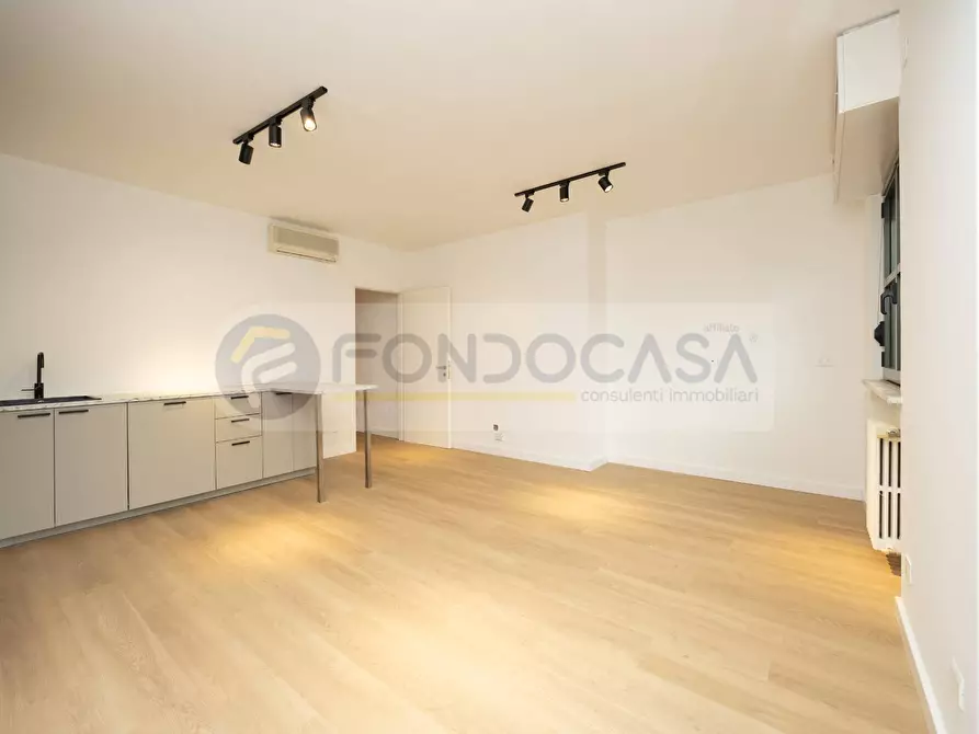 Immagine 8 di Appartamento in vendita  in Via Trasimeno 40/14 a Milano