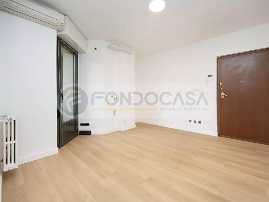 Immagine 18 di Appartamento in vendita  in Via Trasimeno 40/14 a Milano